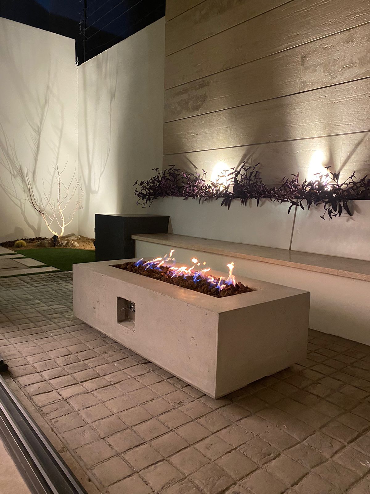 Manhattan Concrete Rectangular Fire Pit 05